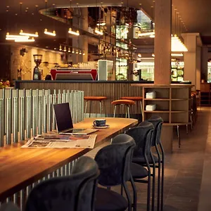 **** Hotel Met Holandia