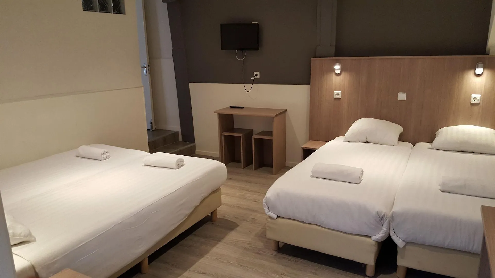Hotel Old Quarter Амстердам