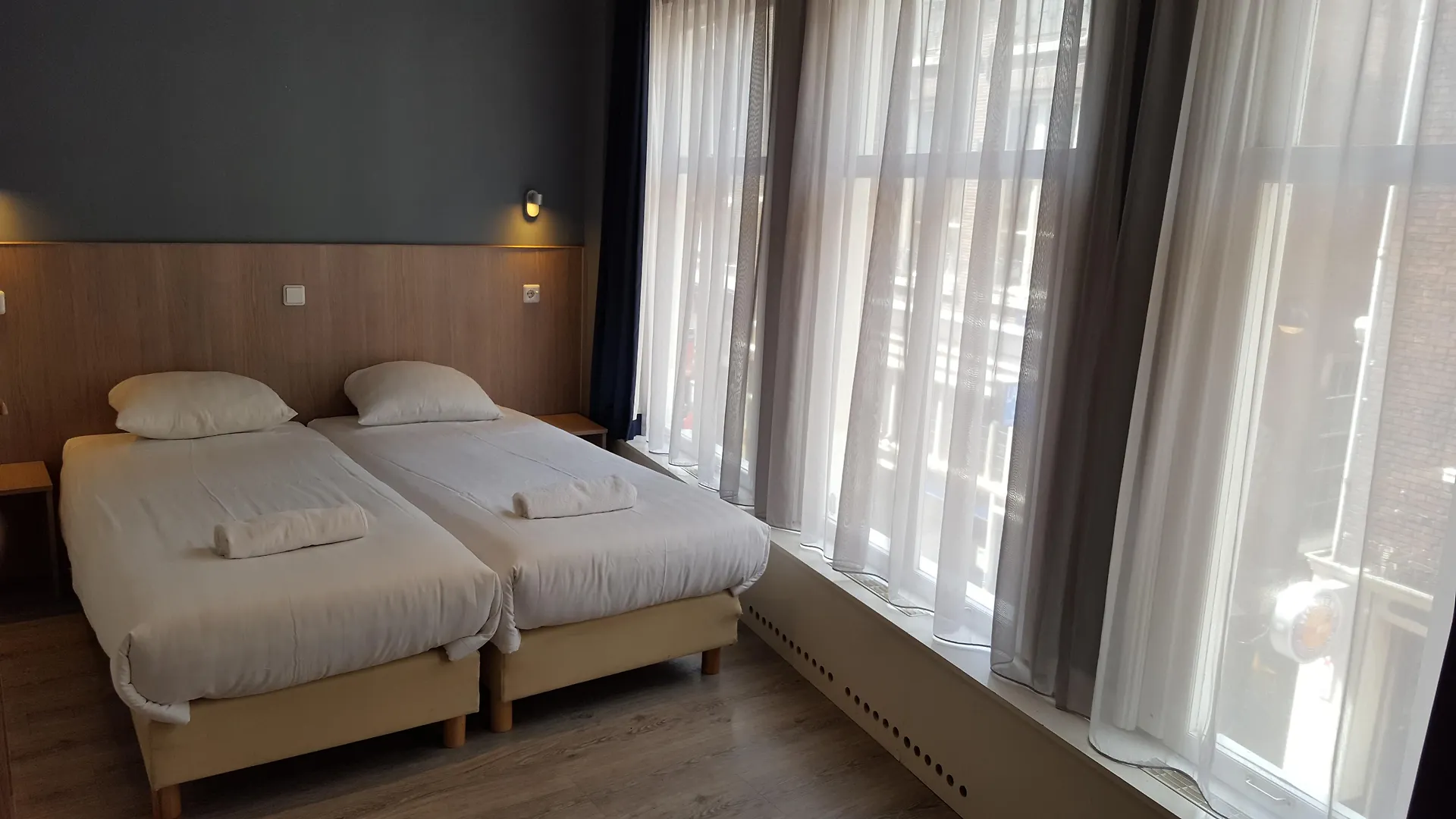 Hotel Old Quarter Амстердам