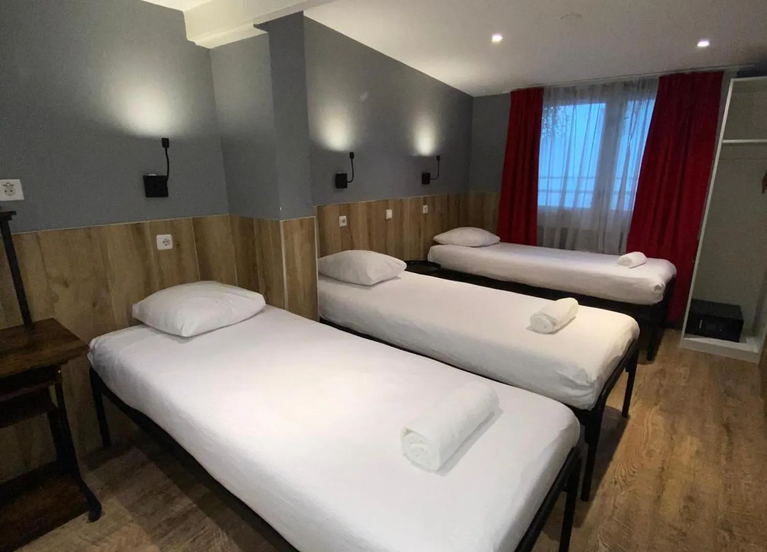 Hotel Old Quarter Amsterdam 2*,