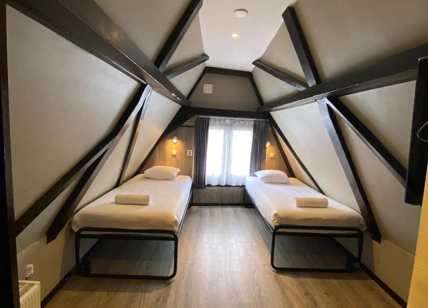 Hotel Old Quarter Amsterdam 2*,  Nederland