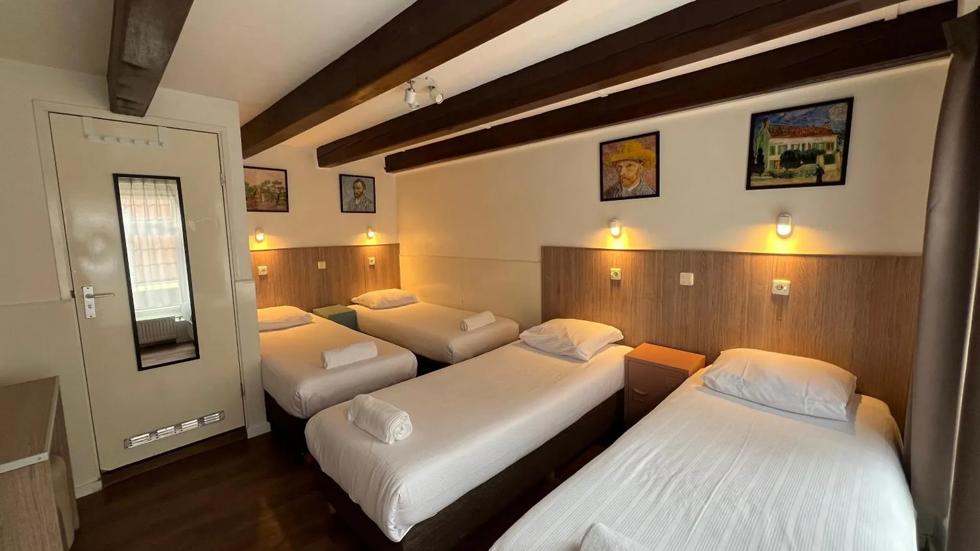 Hotel Old Quarter Амстердам